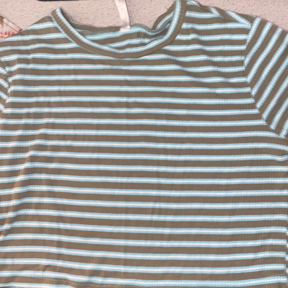 Cute crop top, extra small, blue and gray white